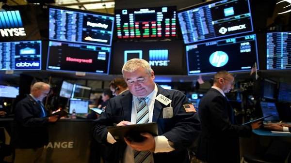 Με ώθηση S&amp;P η Wall Street-Μικρές απώλειες ο Nasdaq