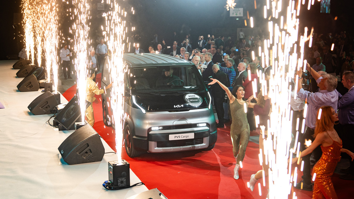 Θρίαμβος για το Kia PV5, το πρώτο αμιγώς ηλεκτρικό και ειδικά σχεδιασμένο van της Kia, το οποίο ανακηρύχθηκε «International Van of the Year 2026»