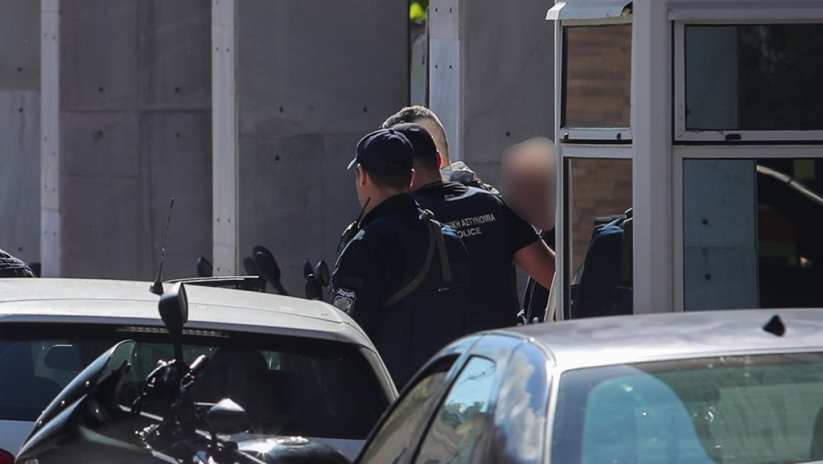 Πυροβολισμοί στο Πρωτοδικείο: «Κενό ασφαλείας» λέει ο Χρυσοχοΐδης – Αντιδρούν οι δικαστικοί αστυνομικοί