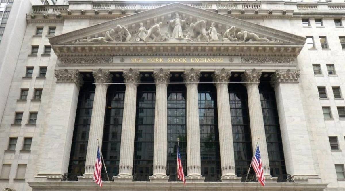 Ισχυρή αντίδραση στην Wall Street μετά το «πακέτο» στήριξης Τραμπ