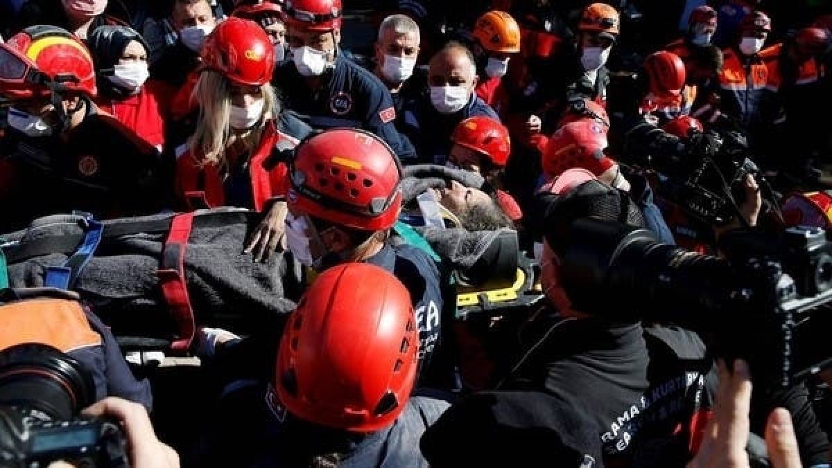 Απεγκλωβίστηκε μητέρα με τρία παιδιά της μετά από 18 ώρες
