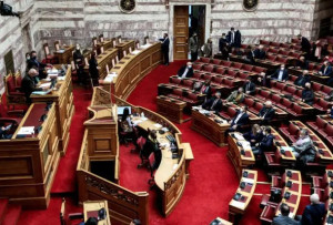 Σφοδρή αντιπαράθεση Κωνσταντοπούλου - Γεωργιάδη στη Βουλή