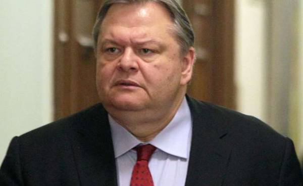 Βενιζέλος: Η πολιτική Τσίπρα δεν έχει καμία υπόσταση