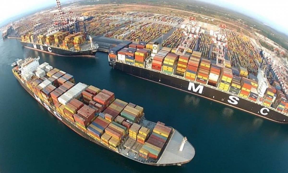 Δύο feeder απέκτησε η MSC - Έλληνας εφοπλιστής ο πωλητής