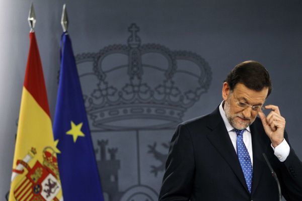 Ισπανία:Την έγκριση ενός τρίτου προγράμματος διάσωσης ζητά απόψε ο Ραχόι