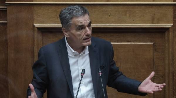 Ζητάει εκλογές ο Τσακαλώτος; Μάλλον πλάκα κάνει...