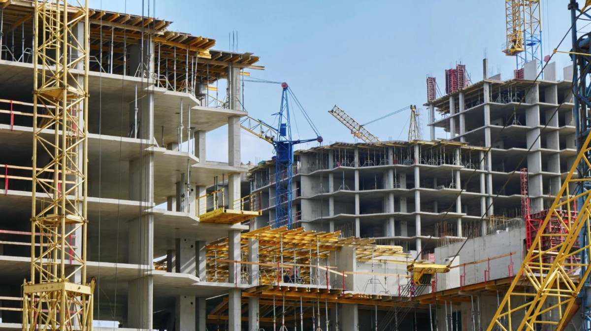 ΕΛΣΤΑΤ: «Βουτιά» 21,9% για τις οικοδομικές άδειες τον Φεβρουάριο