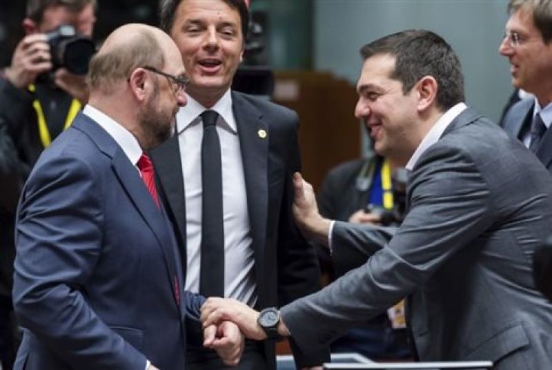 Σύνοδος Κορυφής: Χείρα βοηθείας από Σουλτς - Παρέμβαση Τσίπρα για την ανθρωπιστική κρίση