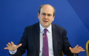Χατζηδάκης για επιδόματα: Νόμος δεν είναι το δίκιο του συνδικαλιστή