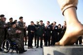 Ο Ιάπωνας ΥΠΕΞ στη Ν. Κορέα για τις "γυναίκες ανακούφισης"