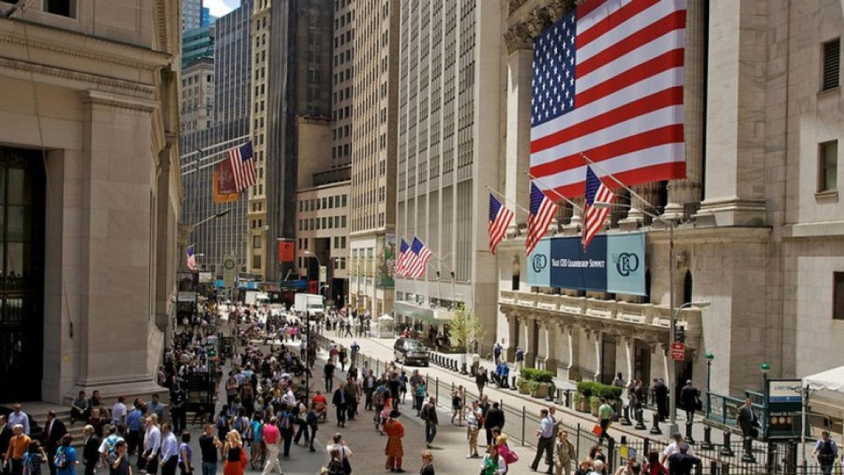 Wall Street: Σε αναζήτηση κατεύθυνσης μετά την άνοδο του πληθωρισμού