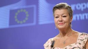 Η Επίτροπος Γιόχανσον ταξιδεύει στην Άγκυρα