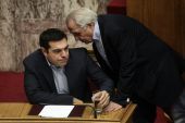 Κυβέρνηση σε πανικό: «Όλα για την αξιολόγηση» μετά το φιάσκο για χρέος, QE