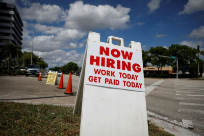 ΗΠΑ: Μειώθηκαν σημαντικά οι νέες θέσεις εργασίας τον Αύγουστο