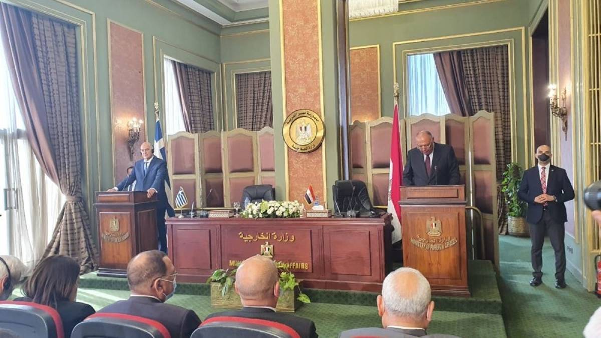 Δένδιας από Αίγυπτο: Στον κάλαθο των αχρήστων το τουρκολιβυκό μνημόνιο