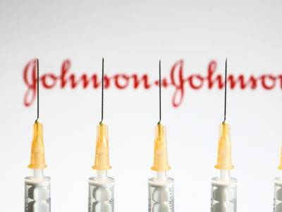 Κορονοϊός: Η J&amp;J σταμάτησε την παραγωγή του εμβολίου της