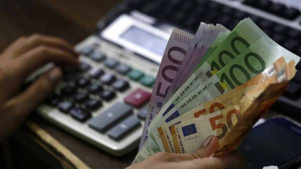 Στα 2,179 δισ. οι ληξιπρόθεσμες οφειλές του Δημοσίου στους ιδιώτες