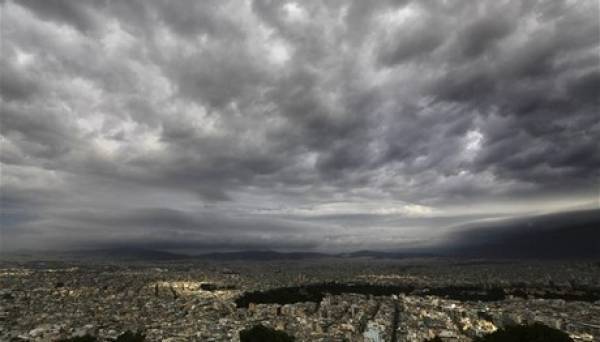 «Αγριεύει» ο καιρός - Βροχές, καταιγίδες και πτώση θερμοκρασίας