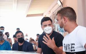 Κικίλιας: Παροτρύνουμε και τους Ρομά συμπολίτες μας να εμβολιαστούν