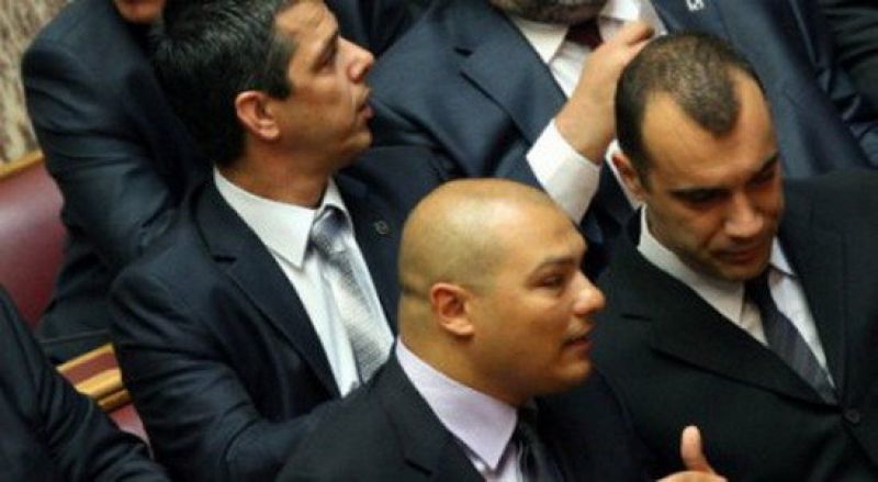 Από τον Κορυδαλλό στη Βουλή προφυλακισμένοι βουλευτές της Χ.Α- Τα κατηγορητήρια των ανακριτριών