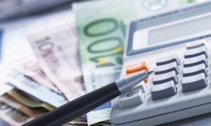 Ακρίβεια: 2 δισ. επιπλέον δαπάνες και...προσευχές για Ειρήνη και Τουρισμό