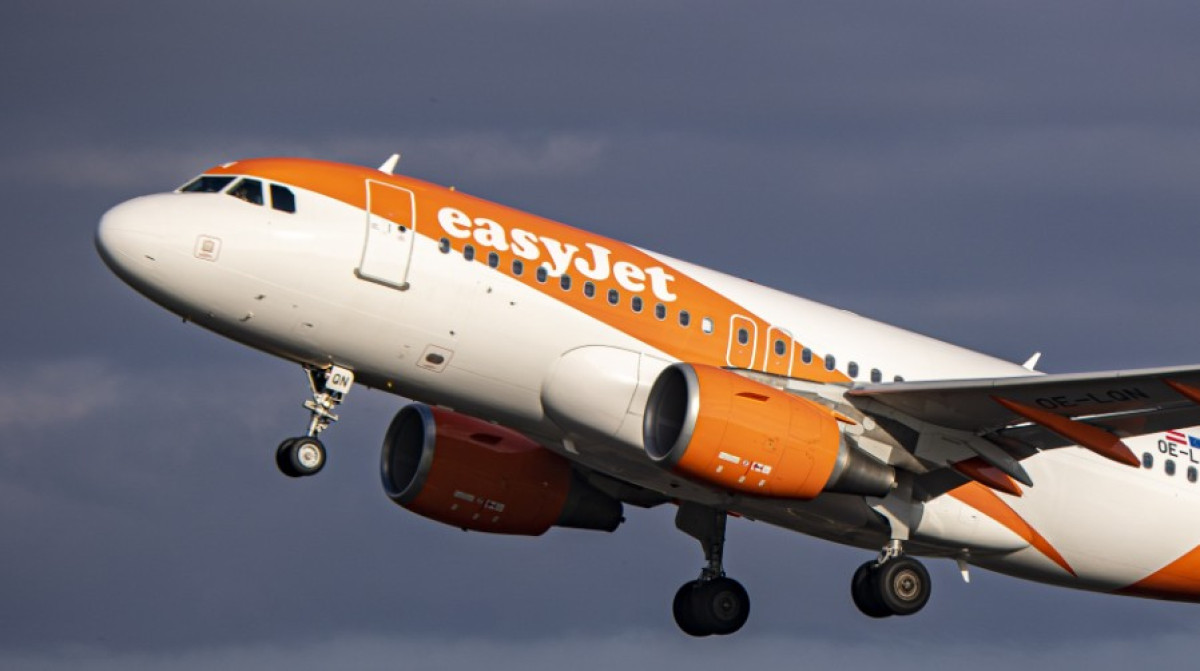 EasyJet: Άλμα 13% στη μετοχή μετά την πρόταση εξαγοράς 7,7 δισ. δολαρίων από την Apollo