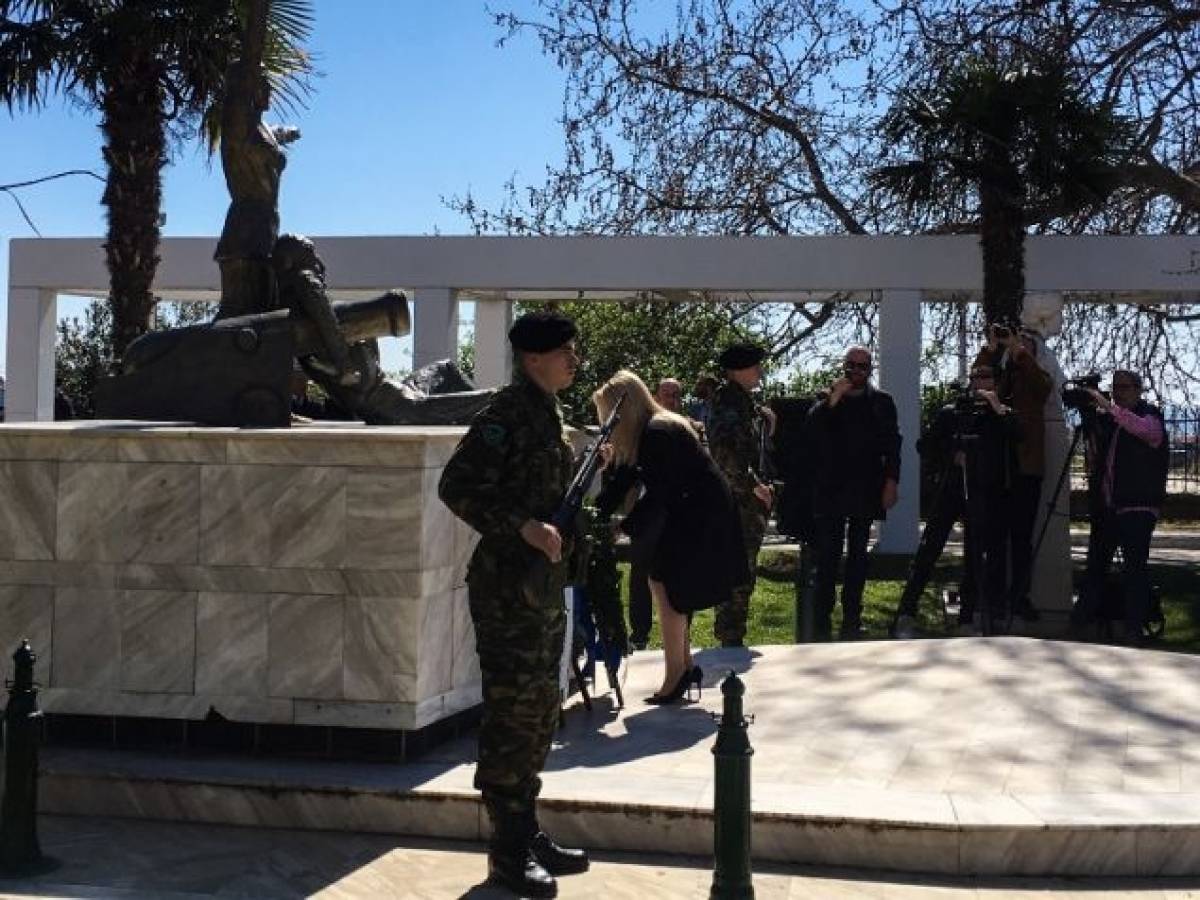 Γεννηματά: Ψηλά η σημαία για εθνική προοπτική και κοινωνική προκοπή