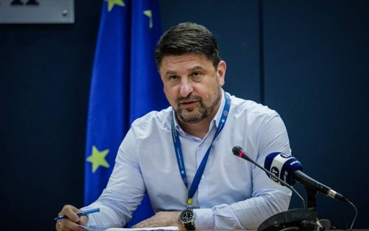Χαρδαλιάς: Αίρονται τα μέτρα σε Πάρο, Αντίπαρο- Παραμένουν στην Αττική