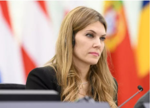 Κομισιόν: Και όμως, απαντάει σε ερωτήσεις της Καϊλή!