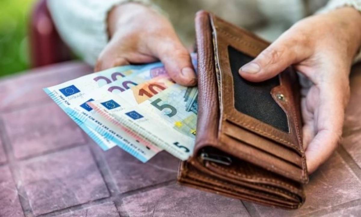 Καταβάλλονται οι επικουρικές στους συνταξιούχους της Εθνικής
