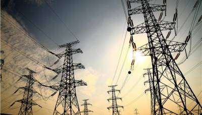 Μάχη για την προσέλκυση πελατών στην αγορά ηλεκτρικού ρεύματος