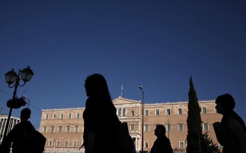 Handelsblatt: Έλληνες, ο απογοητευμένος λαός