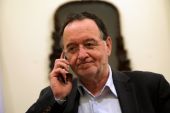 Ο Λαφαζάνης επέστρεψε την πρόσκληση του Αλέξη