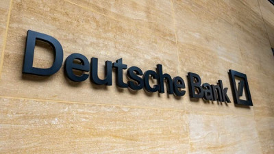 Deutsche Bank: Μειώνει τις τιμές-στόχους για τις ελληνικές τράπεζες
