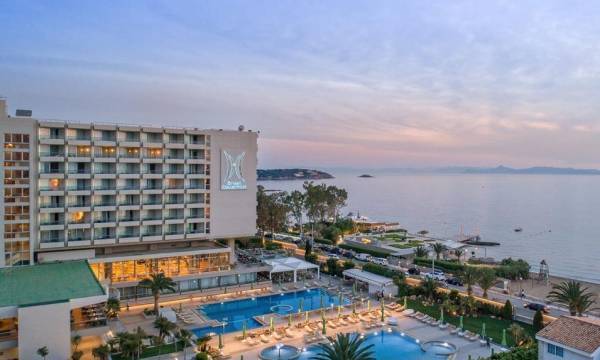 Στο Divani Apollon Palace &amp; Thalasso έμεινε η Μέρκελ