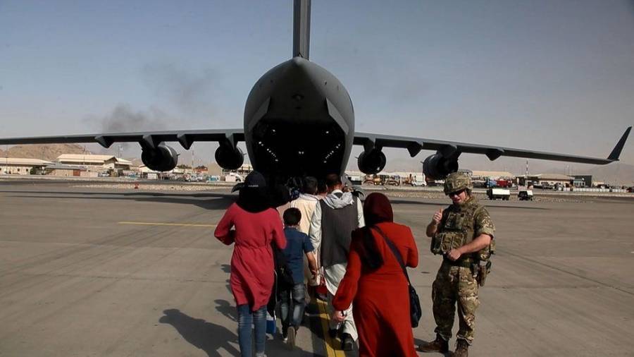 Βρετανία-Αφγανιστάν: Αεροπορική οδηγία για εταιρείες που πετούν στον εναέριο χώρο