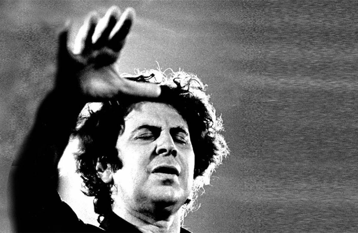 Έφυγε από τη ζωή ο Μίκης Θεοδωράκης