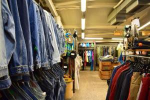 Όταν το thrifting γίνεται τρόπος ζωής: 7 second-hand μαγαζιά στην Αθήνα που αξίζουν