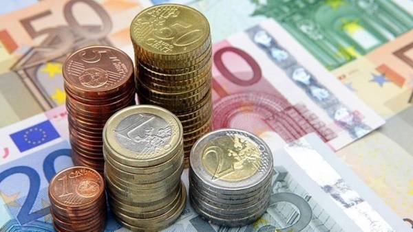 Πληρώνονται οι δικαιούχοι του Κοινωνικού Εισοδήματος Αλληλεγγύης