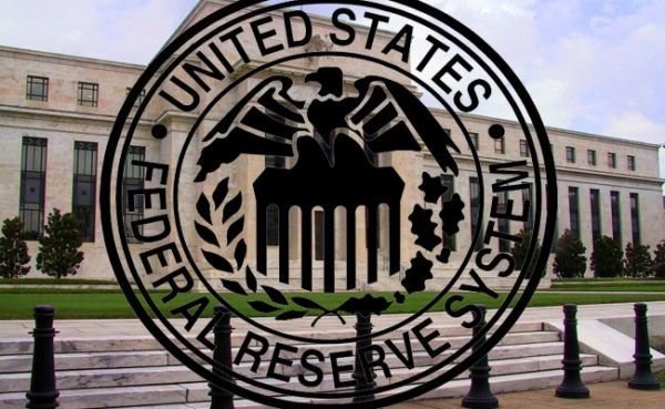 FED: Δύο οι αυξήσεις στα επιτόκια