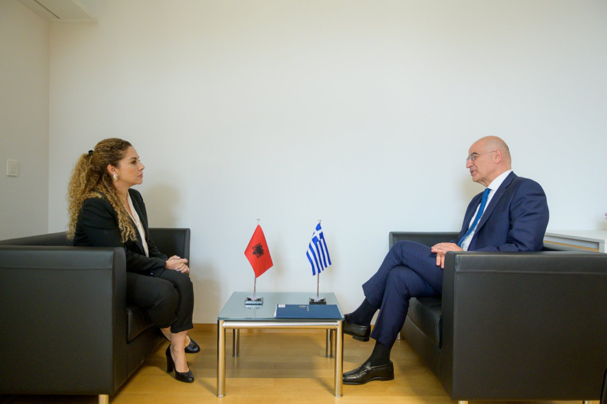Συνάντηση Δένδια-Αλβανίδας ΥΠΕΞ-Επί τάπητος η κράτηση Μπελέρη και στις Βρυξέλλες