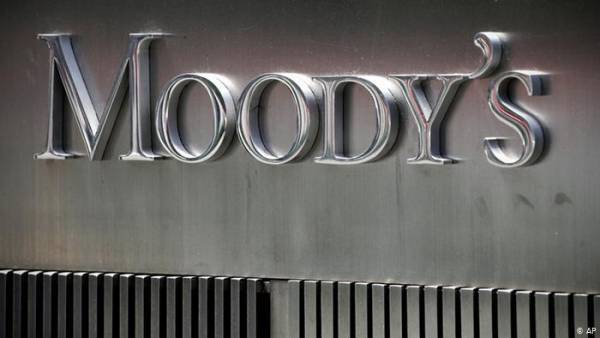 Ανόδου συνέχεια στις τιμές των ελληνικών ακινήτων βλέπει η Moody's