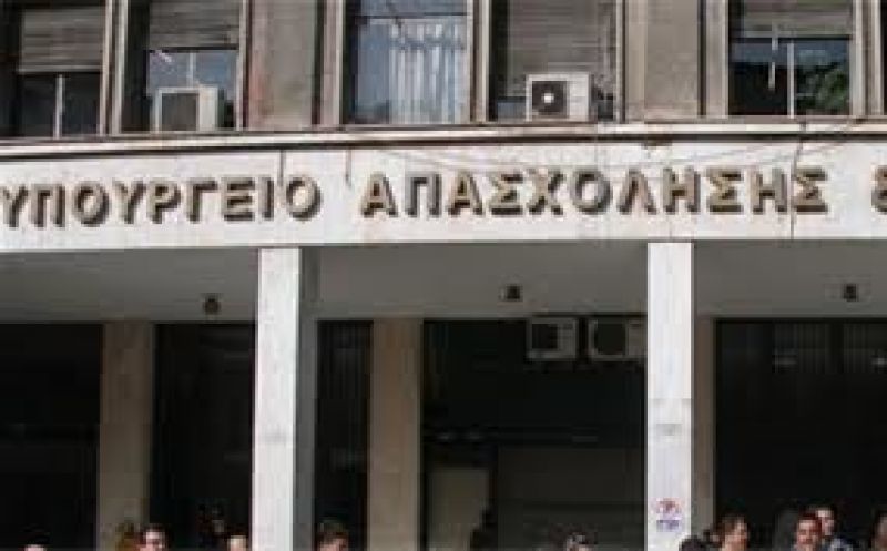 Βρούτσης: Επαναξιολογούνται ευνοϊκές ρυθμίσεις για αιρετούς