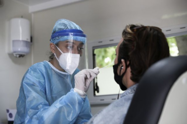 ΕΟΔΥ: Πού θα γίνουν δωρεάν rapid test την Πέμπτη (2/11)