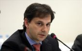 Θεοχάρης: Δεν υπάρχει λόγος για παράταση - 500.000 δεν έχουν πληρώσει τα τέλη κυκλοφορίας