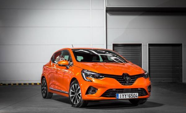 Renault CLIO: Πρώτο μοντέλο σε πωλήσεις στην Ελλάδα τον Αύγουστο