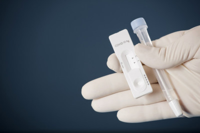 Ο ΕΟΦ ανακαλεί rapid test για κορονοϊό και γρίπη