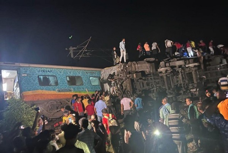 Πολύνεκρη σιδηροδρομική τραγωδία στην Ινδία- Συλλυπητήρια ΥΠΕΞ