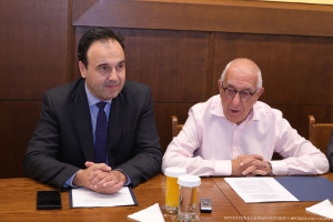 Η Τεχνητή Νοημοσύνη... μπαίνει στην ελληνική Βουλή