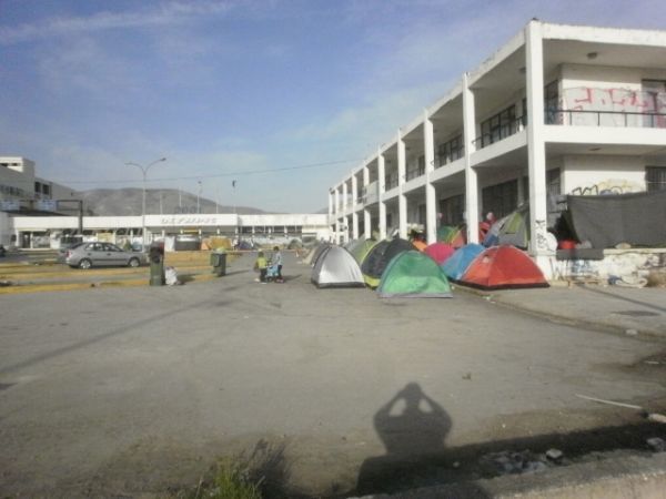 Παιδιά χωρίς ελπίδα, στη φαβέλα του Ελληνικού